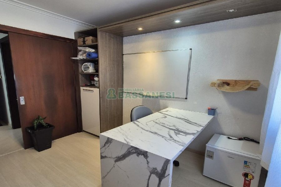 Apto Mobiliado com 160m², 3 dormitórios, 2 vagas, no bairro São Pelegrino em Caxias do Sul para Alugar
