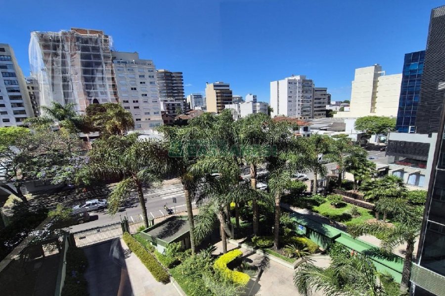 Apto Mobiliado com 160m², 3 dormitórios, 2 vagas, no bairro São Pelegrino em Caxias do Sul para Alugar