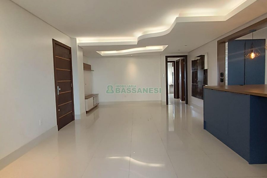 Apto Mobiliado com 160m², 3 dormitórios, 2 vagas, no bairro São Pelegrino em Caxias do Sul para Alugar