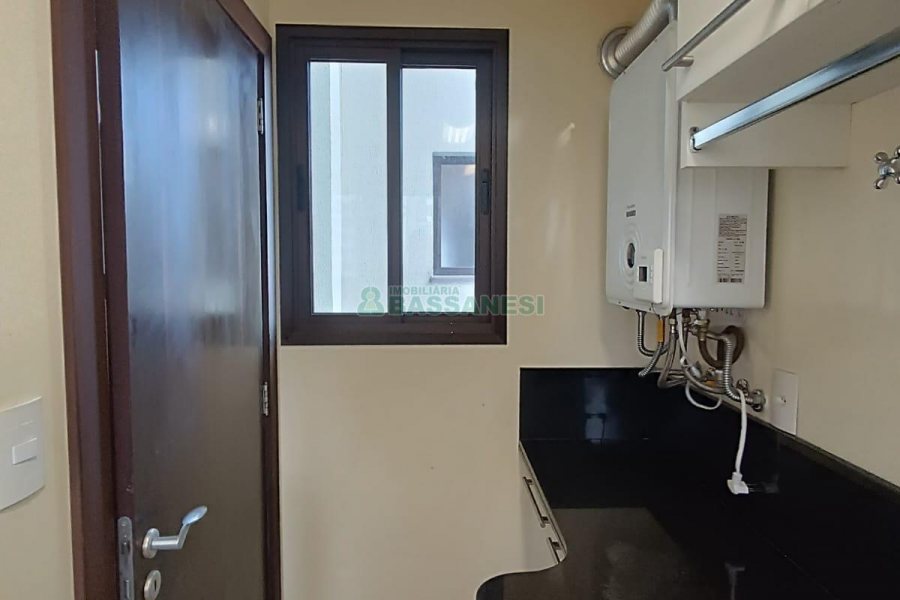 Apto Mobiliado com 160m², 3 dormitórios, 2 vagas, no bairro São Pelegrino em Caxias do Sul para Alugar