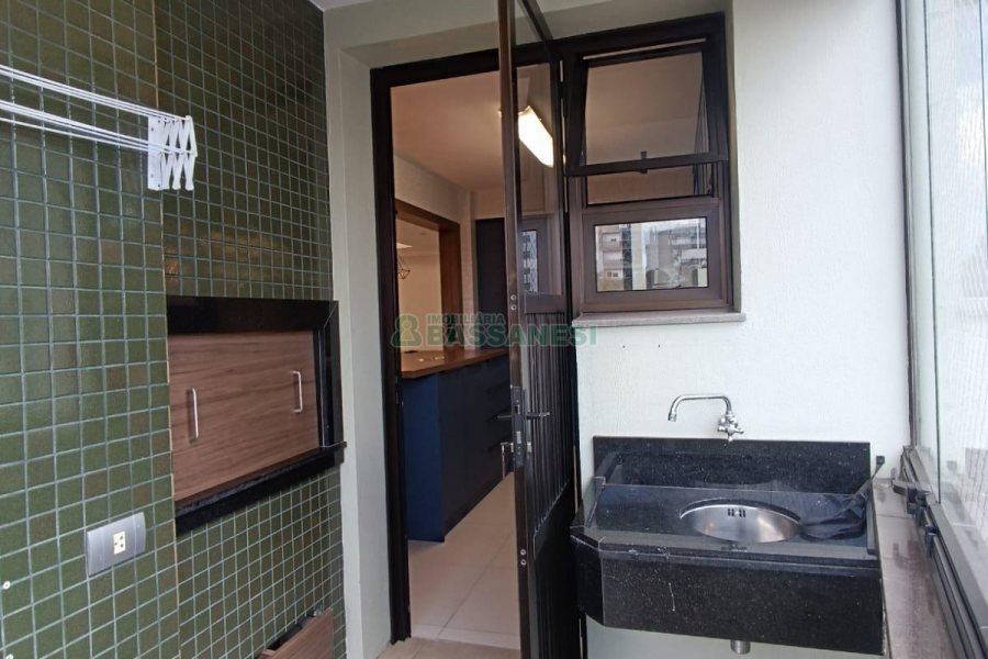 Apto Mobiliado com 160m², 3 dormitórios, 2 vagas, no bairro São Pelegrino em Caxias do Sul para Alugar