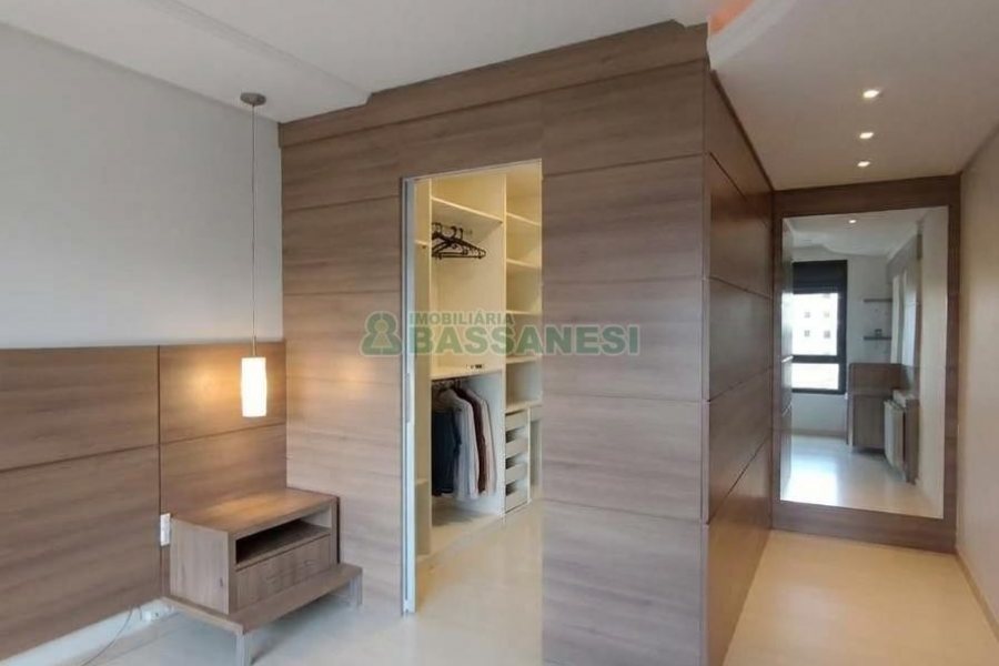 Apto Mobiliado com 160m², 3 dormitórios, 2 vagas, no bairro São Pelegrino em Caxias do Sul para Alugar
