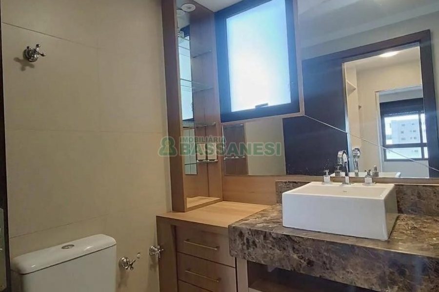 Apto Mobiliado com 160m², 3 dormitórios, 2 vagas, no bairro São Pelegrino em Caxias do Sul para Alugar