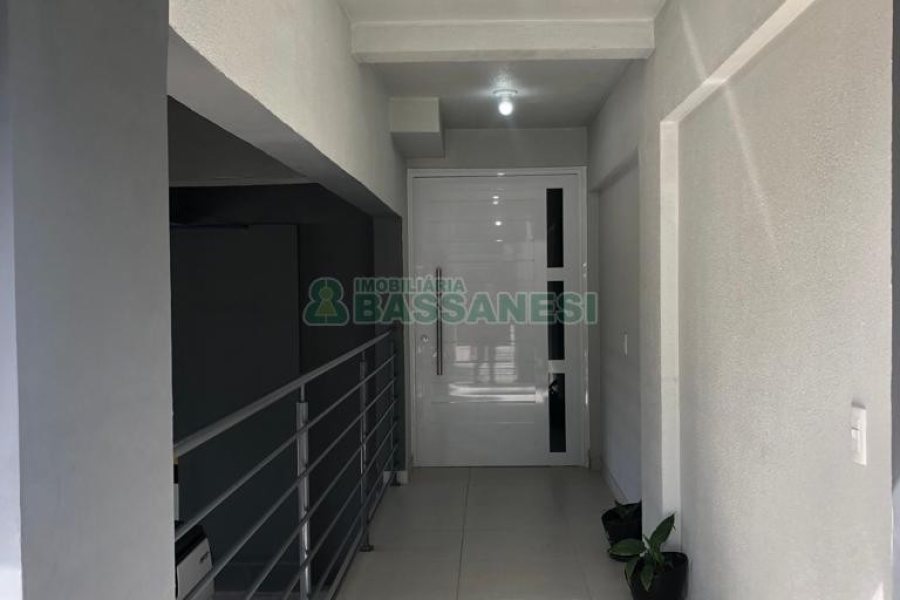 Apartamento com 61m², 2 dormitórios, 1 vaga, no bairro Desvio Rizzo em Caxias do Sul para Comprar