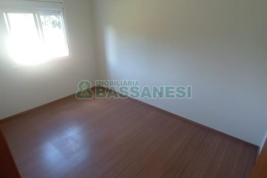 Apartamento com 61m², 2 dormitórios, 1 vaga, no bairro Desvio Rizzo em Caxias do Sul para Comprar