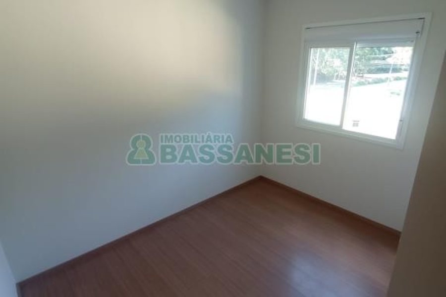 Apartamento com 61m², 2 dormitórios, 1 vaga, no bairro Desvio Rizzo em Caxias do Sul para Comprar