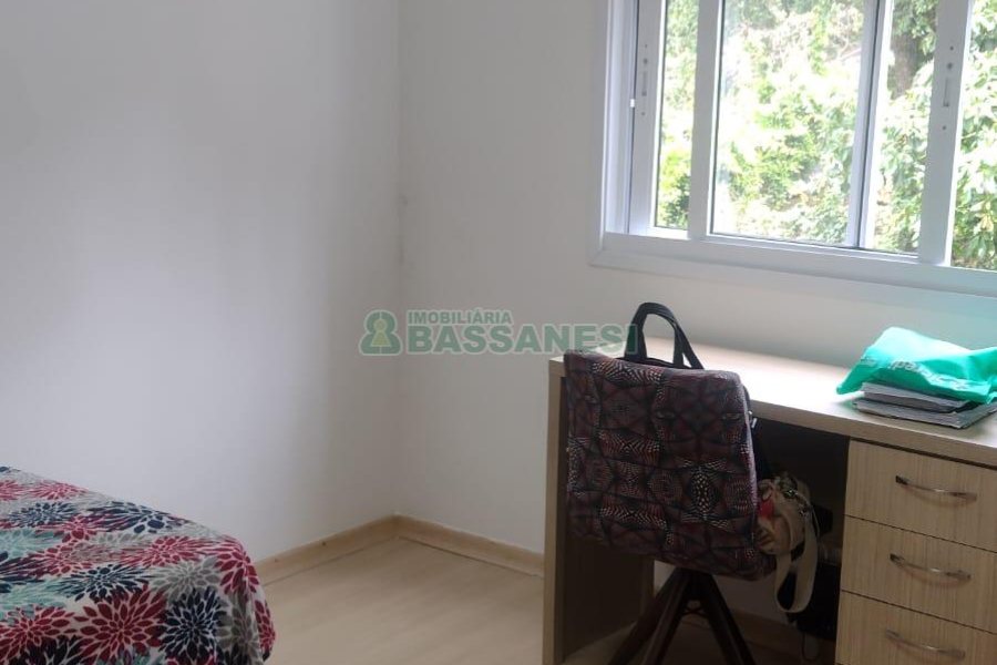 Apartamento com 81m², 2 dormitórios, 1 vaga, no bairro Petrópolis em Caxias do Sul para Comprar