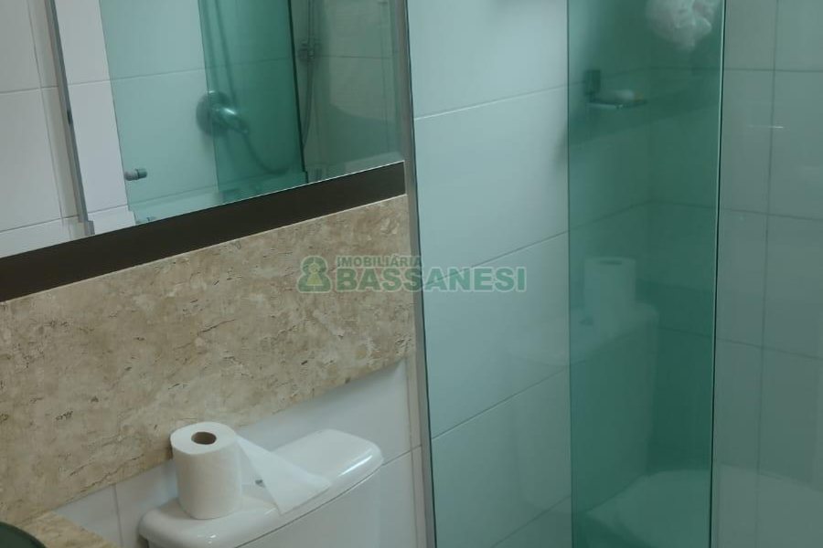 Apartamento com 81m², 2 dormitórios, 1 vaga, no bairro Petrópolis em Caxias do Sul para Comprar