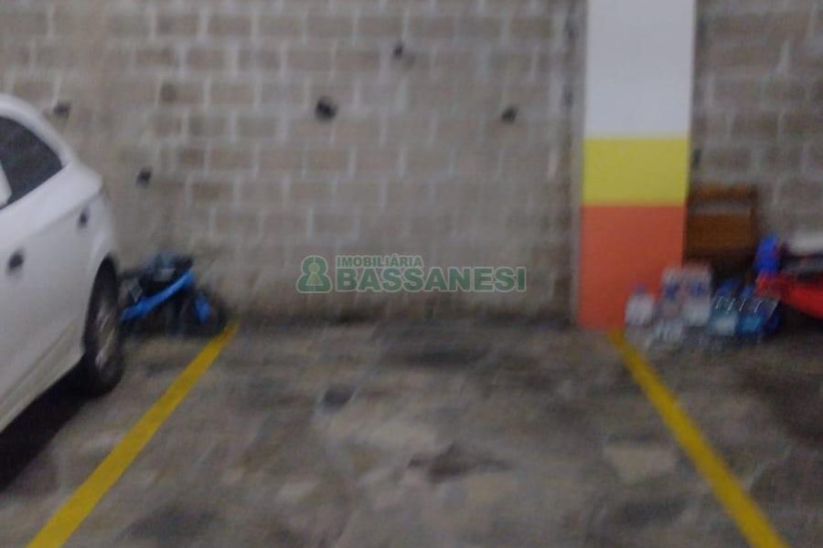 Apartamento com 81m², 2 dormitórios, 1 vaga, no bairro Petrópolis em Caxias do Sul para Comprar