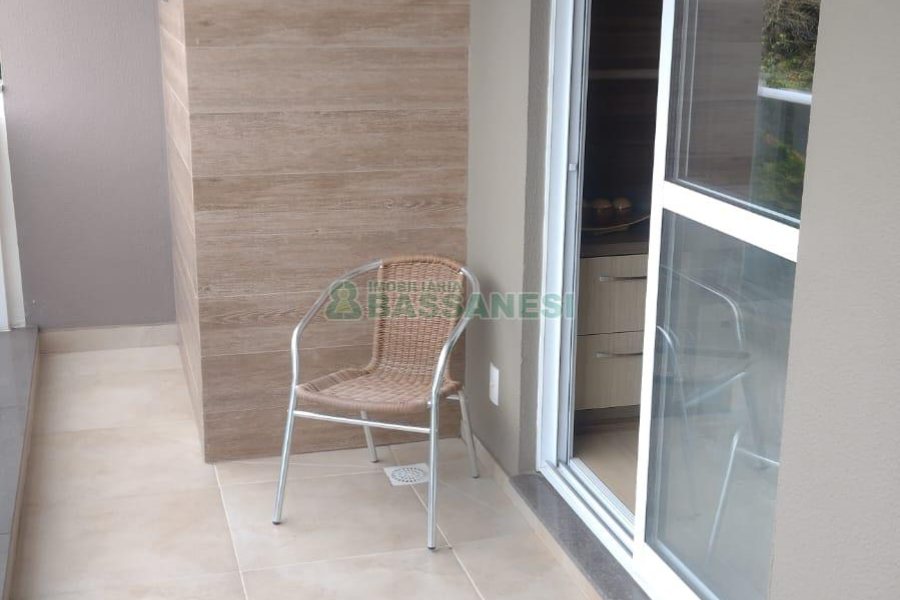 Apartamento com 81m², 2 dormitórios, 1 vaga, no bairro Petrópolis em Caxias do Sul para Comprar