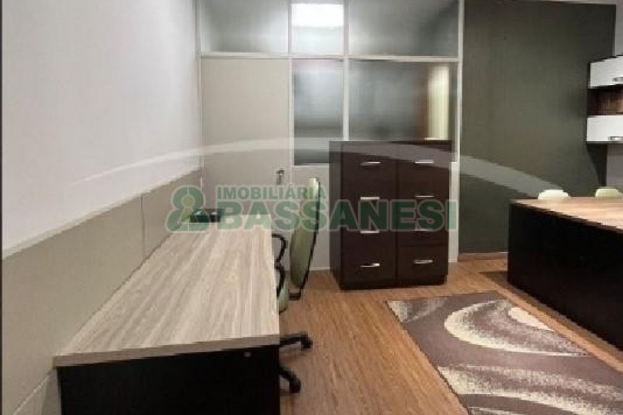 Sala Mobiliada com 36m², no bairro Centro em Caxias do Sul para Alugar ou Comprar