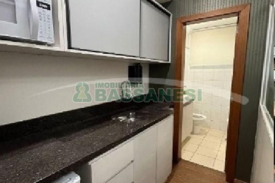 Sala Mobiliada com 36m², no bairro Centro em Caxias do Sul para Alugar ou Comprar