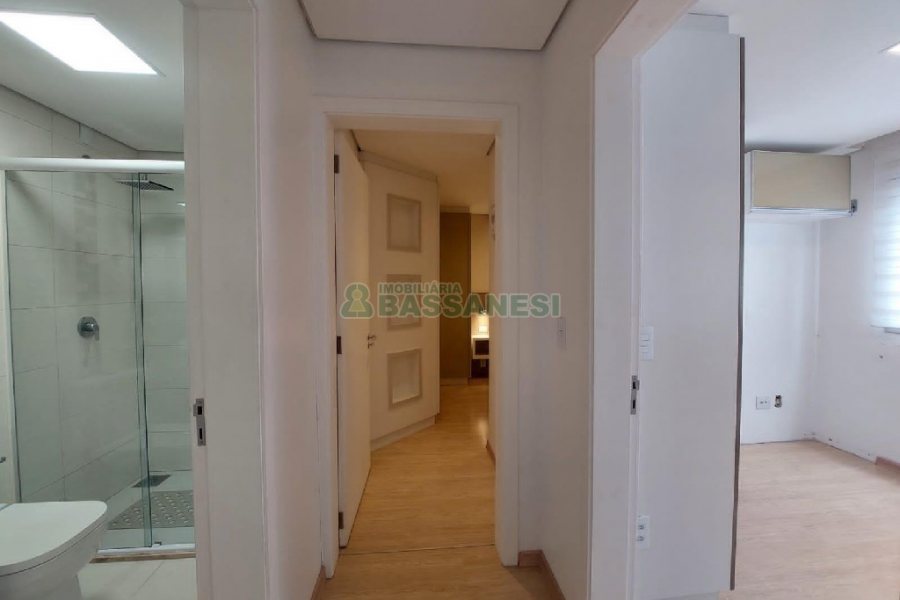 Apto Mobiliado com 60m², 2 dormitórios, 1 vaga, no bairro São Caetano em Caxias do Sul para Alugar