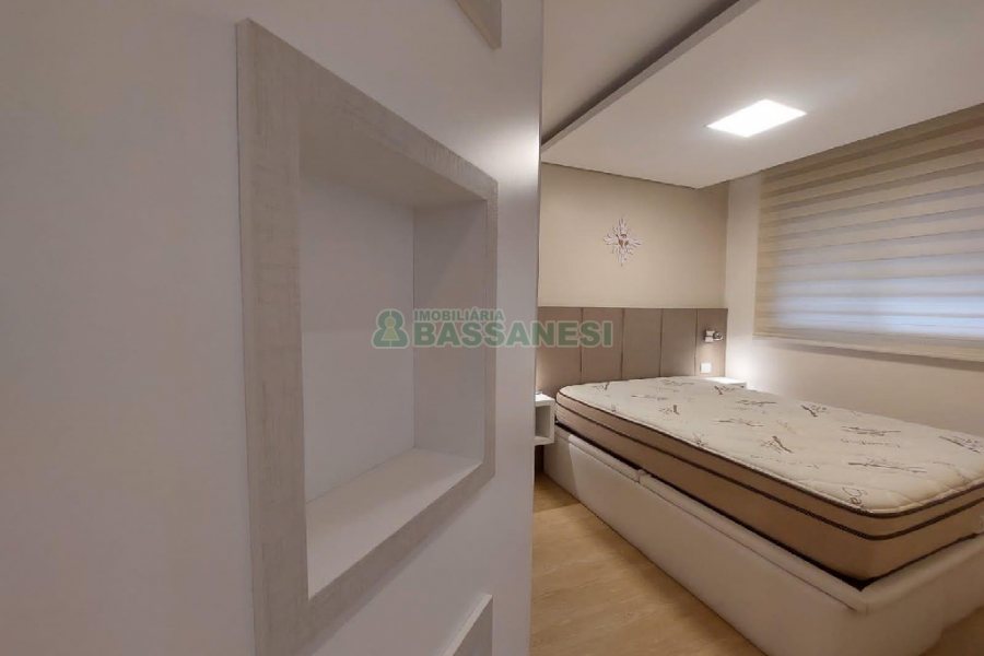 Apto Mobiliado com 60m², 2 dormitórios, 1 vaga, no bairro São Caetano em Caxias do Sul para Alugar