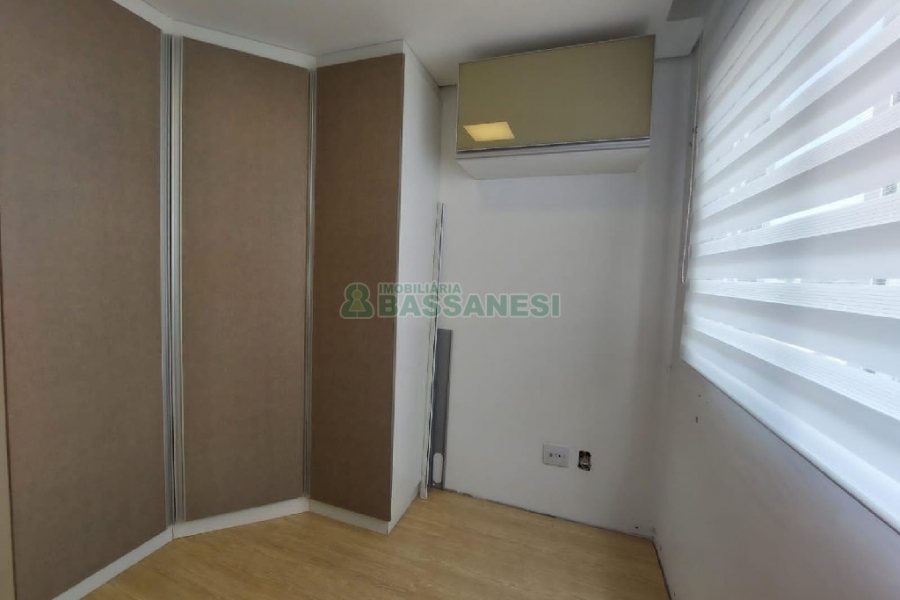 Apto Mobiliado com 60m², 2 dormitórios, 1 vaga, no bairro São Caetano em Caxias do Sul para Alugar