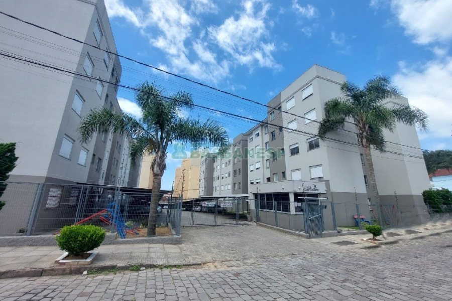 Apto Mobiliado com 60m², 2 dormitórios, 1 vaga, no bairro São Caetano em Caxias do Sul para Alugar