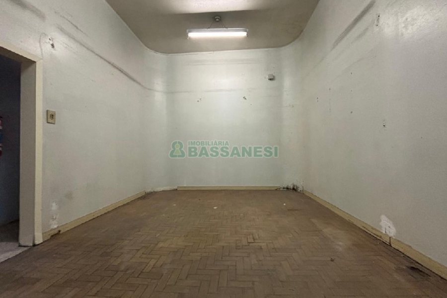 Loja com 180m², no bairro Lourdes em Caxias do Sul para Alugar