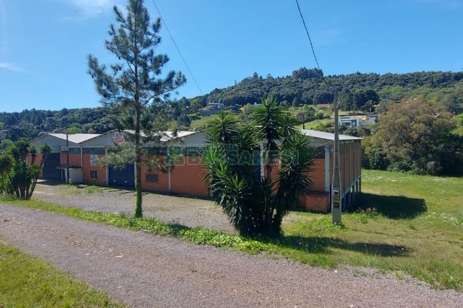 Pavilhão com 2100m², no bairro Linha 40 em Caxias do Sul para Alugar