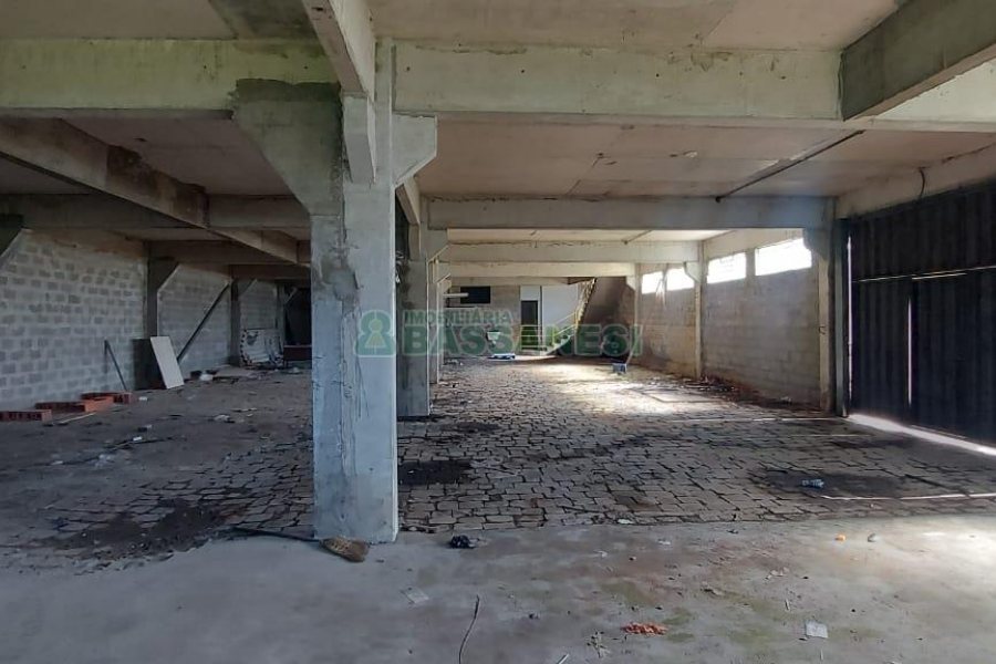 Pavilhão com 2100m², no bairro Linha 40 em Caxias do Sul para Alugar