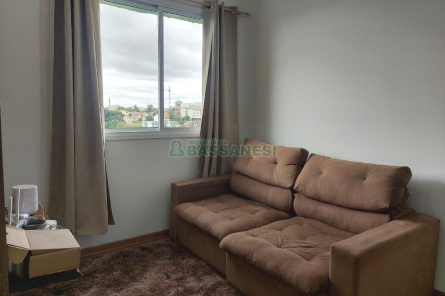 Apto Mobiliado com 37m², 1 dormitório, 1 vaga, no bairro Petrópolis em Caxias do Sul para Comprar