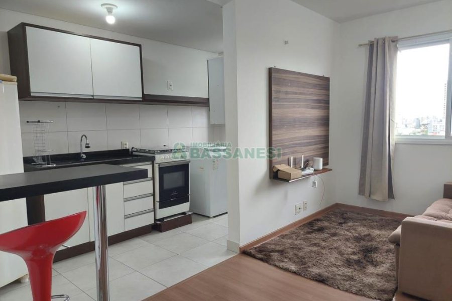 Apto Mobiliado com 37m², 1 dormitório, 1 vaga, no bairro Petrópolis em Caxias do Sul para Comprar