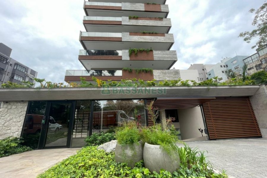 Apartamento com 266m², 3 dormitórios, 2 vagas, no bairro Exposição em Caxias do Sul para Comprar