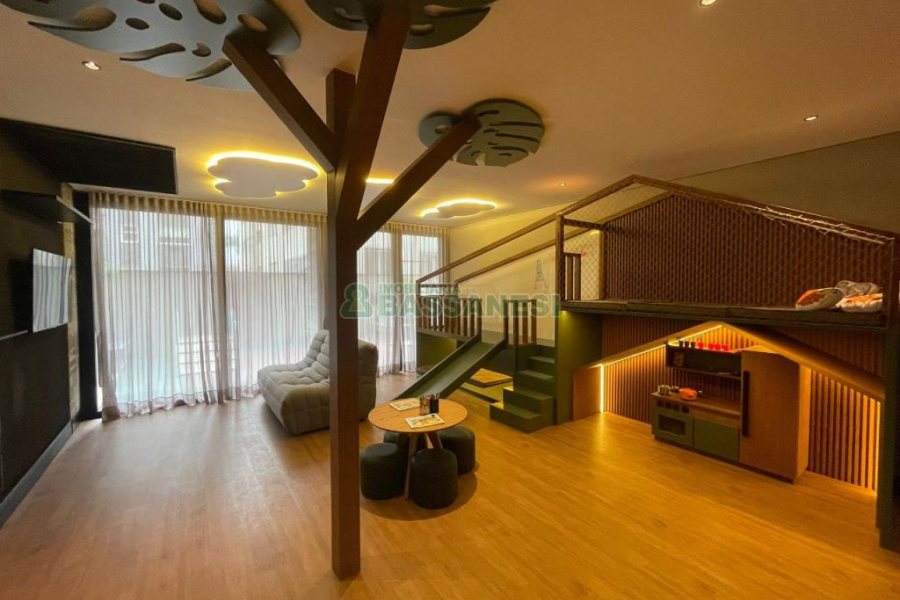 Apartamento com 266m², 3 dormitórios, 2 vagas, no bairro Exposição em Caxias do Sul para Comprar