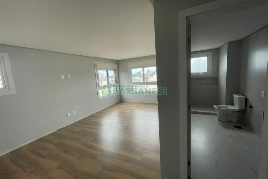 Apartamento com 241m², 3 dormitórios, 2 vagas, no bairro Exposição em Caxias do Sul para Comprar