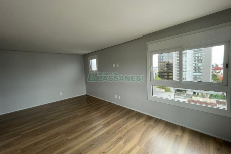 Apartamento com 241m², 3 dormitórios, 2 vagas, no bairro Exposição em Caxias do Sul para Comprar