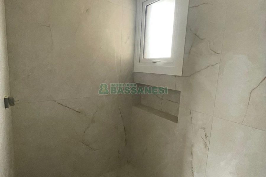 Apartamento com 241m², 3 dormitórios, 2 vagas, no bairro Exposição em Caxias do Sul para Comprar