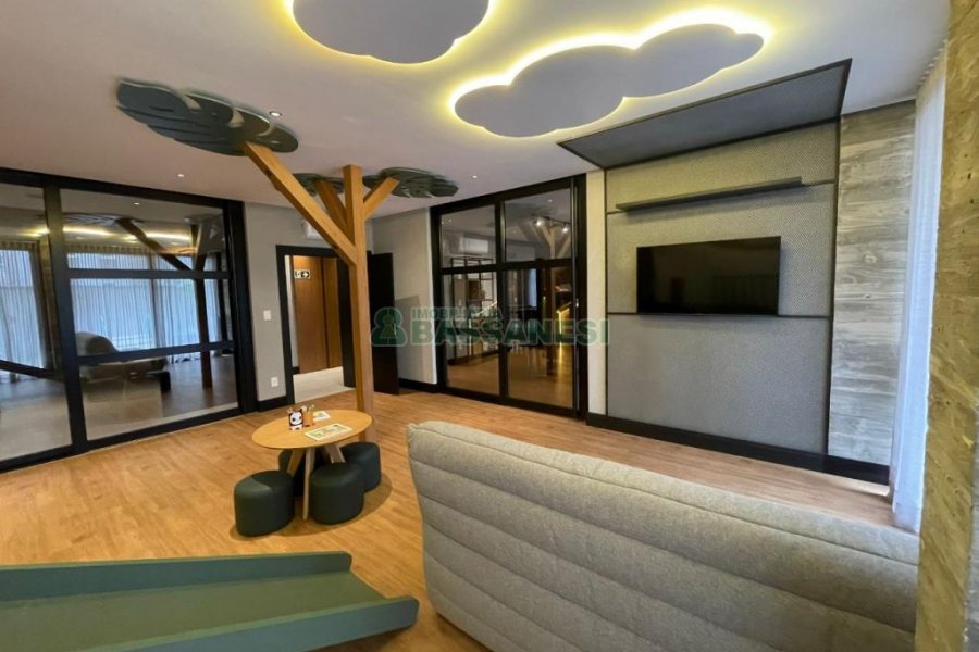 Apartamento com 241m², 3 dormitórios, 2 vagas, no bairro Exposição em Caxias do Sul para Comprar