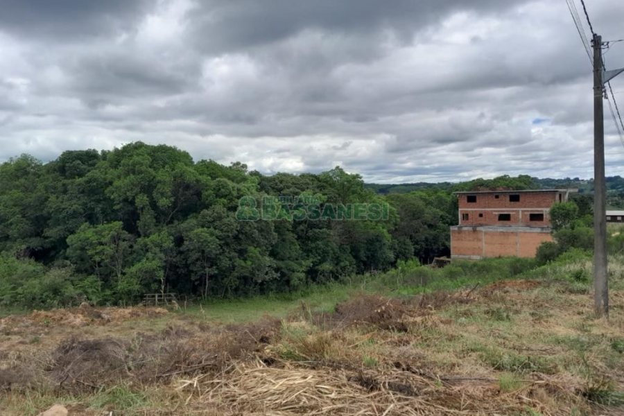 Terreno, no bairro Monte Bérico em Caxias do Sul para Comprar
