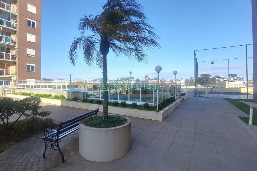 Apto Mobiliado com 86m², 3 dormitórios, 2 vagas, no bairro De Lazzer em Caxias do Sul para Alugar