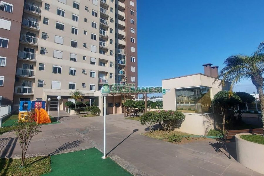 Apto Mobiliado com 86m², 3 dormitórios, 2 vagas, no bairro De Lazzer em Caxias do Sul para Alugar