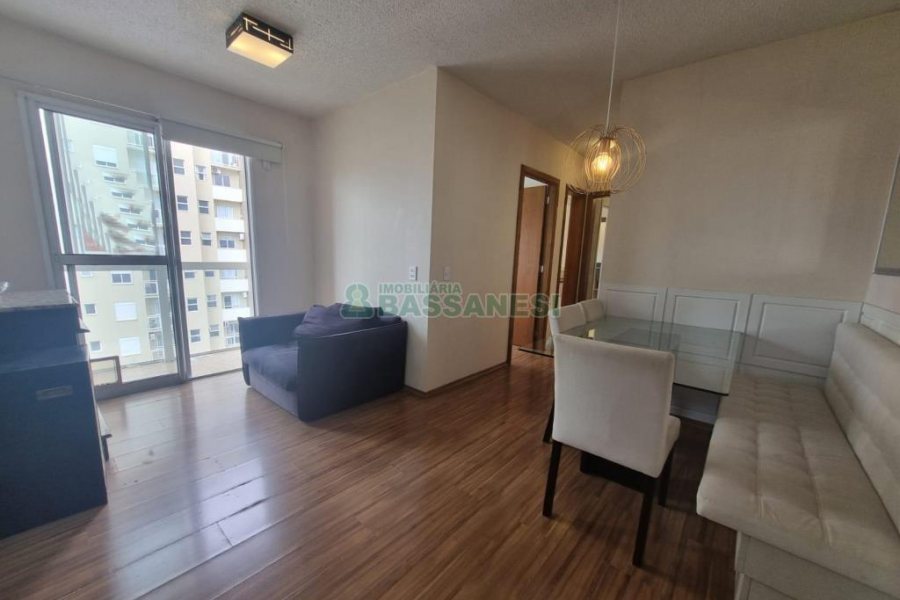 Apto Mobiliado com 86m², 3 dormitórios, 2 vagas, no bairro De Lazzer em Caxias do Sul para Alugar