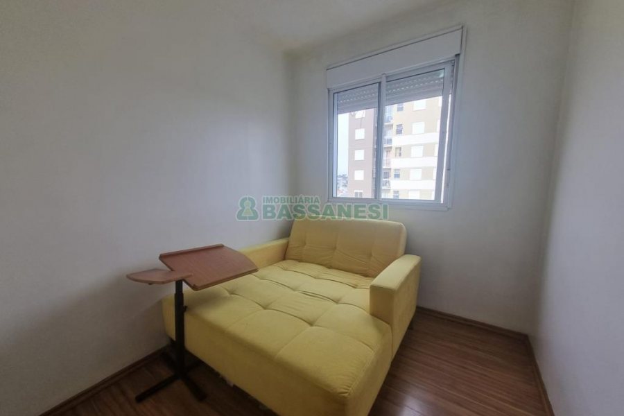 Apto Mobiliado com 86m², 3 dormitórios, 2 vagas, no bairro De Lazzer em Caxias do Sul para Alugar