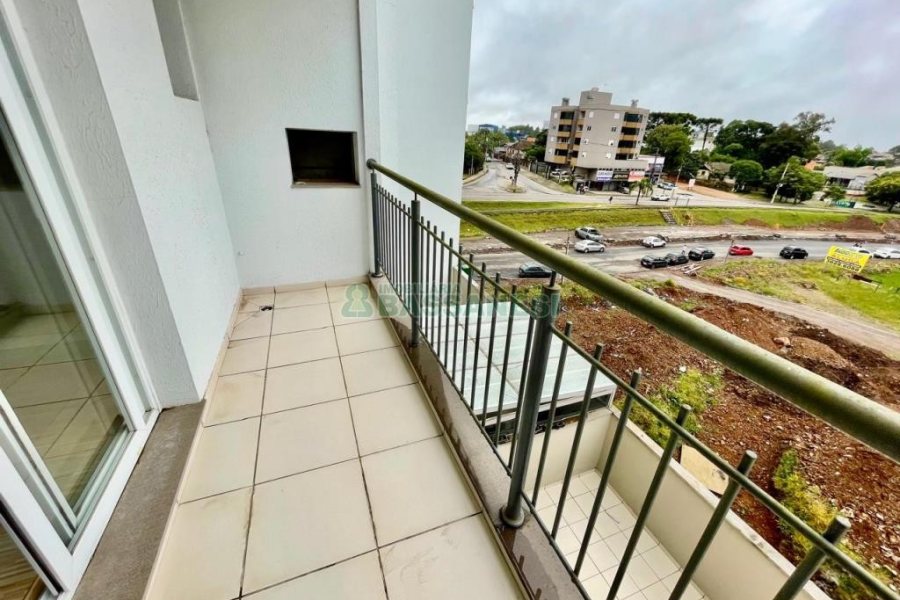 Apartamento com 85m², 3 dormitórios, 1 vaga, no bairro Desvio Rizzo em Caxias do Sul para Comprar