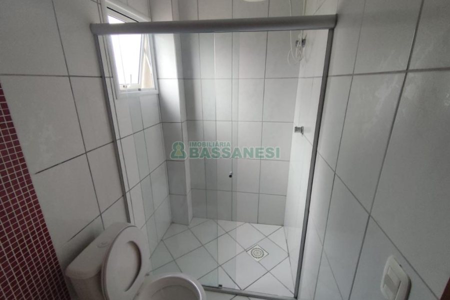 Sobrado com 62m², 2 dormitórios, 1 vaga, no bairro São Luiz em Caxias do Sul para Comprar