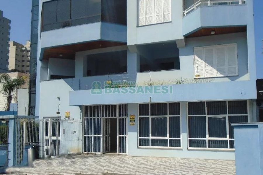 Loja com 82m², no bairro Exposição em Caxias do Sul para Comprar