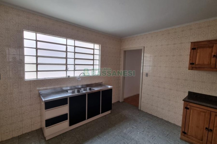 Apartamento com 90m², 2 dormitórios, 1 vaga, no bairro Centro em Caxias do Sul para Comprar
