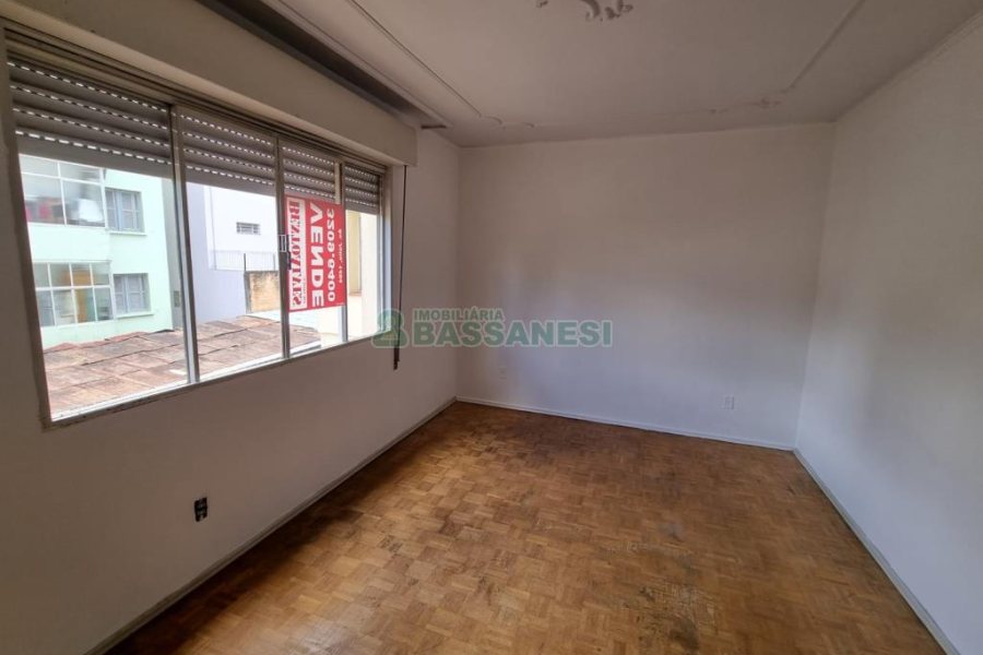 Apartamento com 90m², 2 dormitórios, 1 vaga, no bairro Centro em Caxias do Sul para Comprar