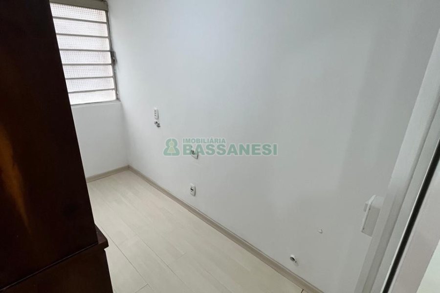 Apartamento com 53m², 2 dormitórios, no bairro Centro em Caxias do Sul para Alugar
