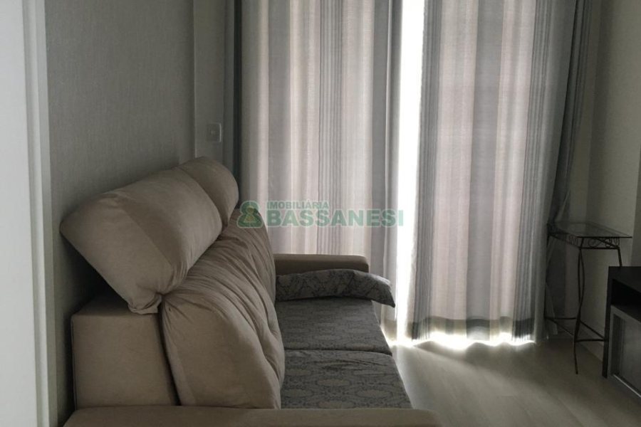Apartamento com 46m², 1 dormitório, 1 vaga, no bairro Lourdes em Caxias do Sul para Comprar