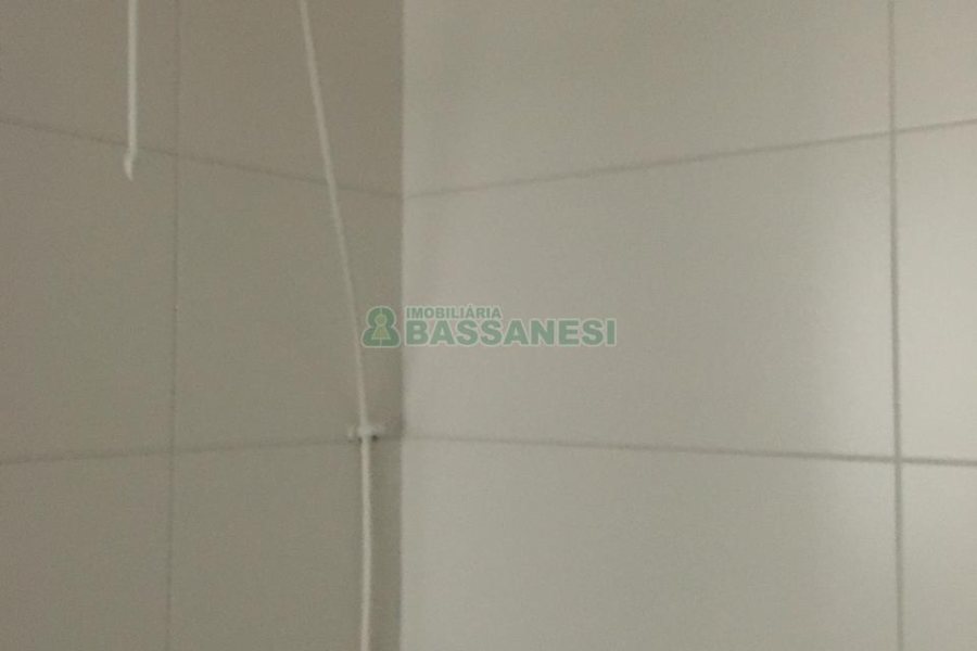 Apartamento com 46m², 1 dormitório, 1 vaga, no bairro Lourdes em Caxias do Sul para Comprar