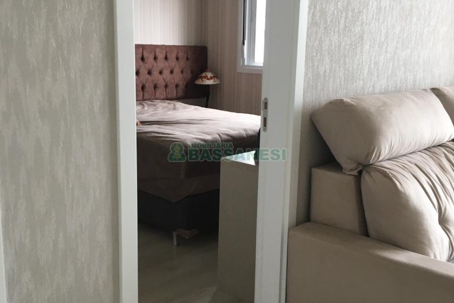 Apartamento com 46m², 1 dormitório, 1 vaga, no bairro Lourdes em Caxias do Sul para Comprar