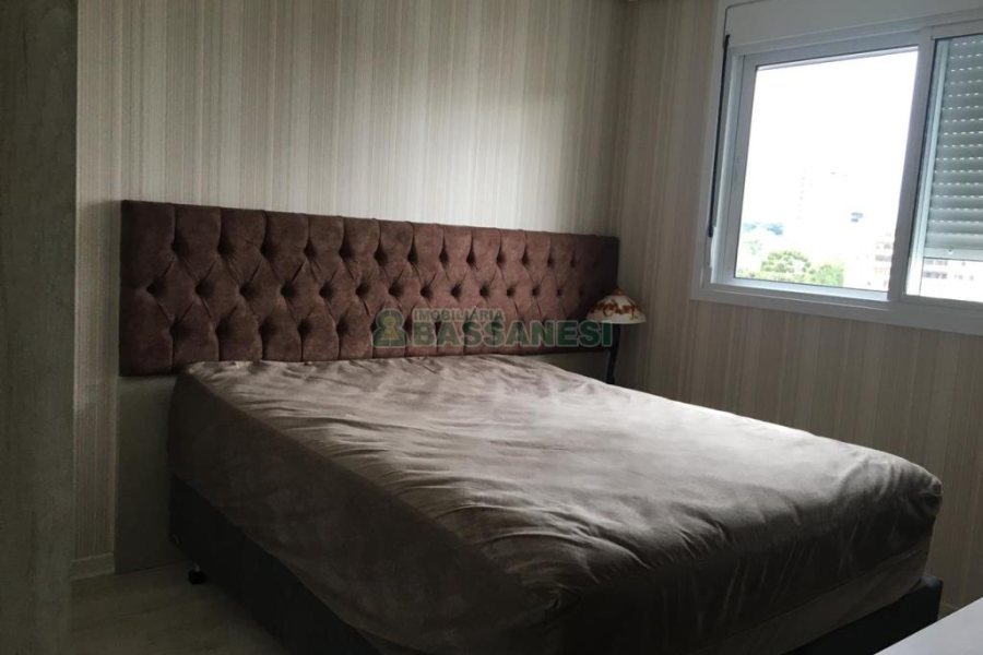 Apartamento com 46m², 1 dormitório, 1 vaga, no bairro Lourdes em Caxias do Sul para Comprar