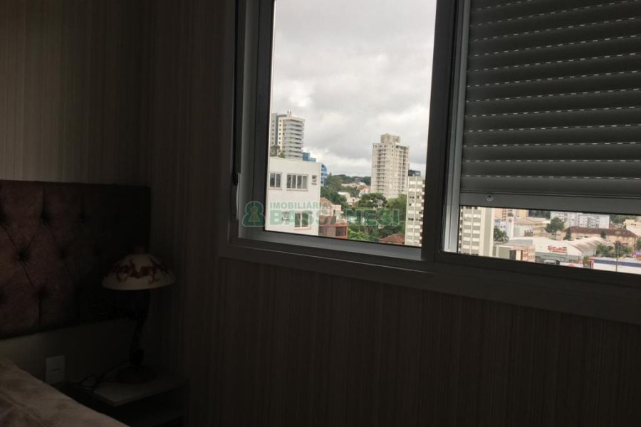 Apartamento com 46m², 1 dormitório, 1 vaga, no bairro Lourdes em Caxias do Sul para Comprar