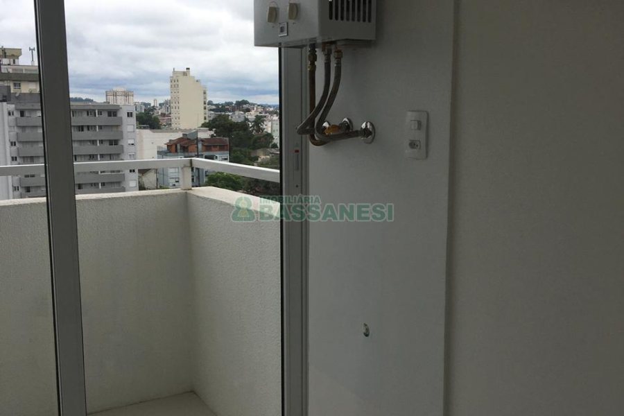 Apartamento com 46m², 1 dormitório, 1 vaga, no bairro Lourdes em Caxias do Sul para Comprar