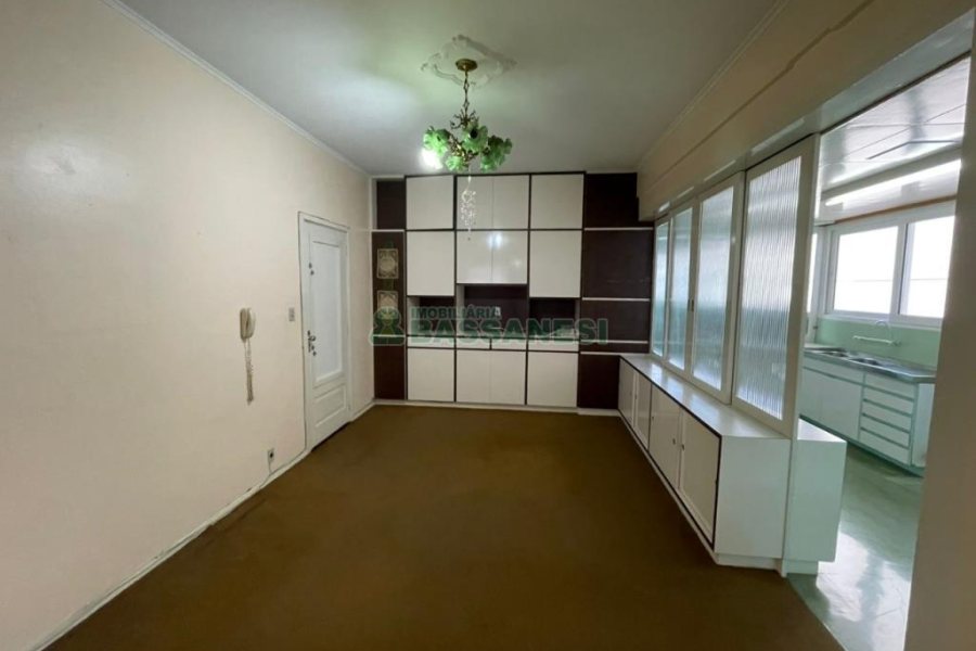 Apartamento com 174m², 3 dormitórios, 1 vaga, no bairro Centro em Caxias do Sul para Alugar ou Comprar