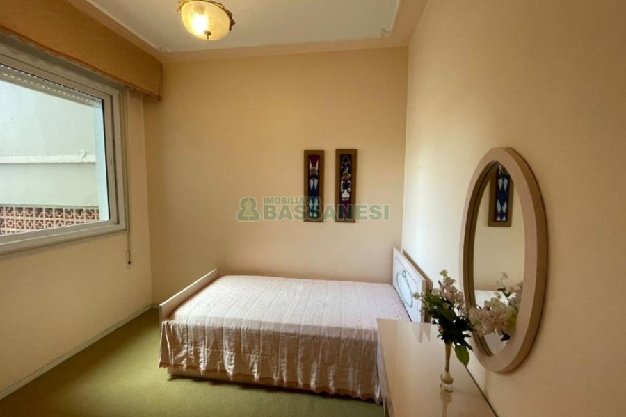 Apartamento com 174m², 3 dormitórios, 1 vaga, no bairro Centro em Caxias do Sul para Alugar ou Comprar